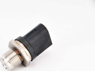 BOSCH 0 281 002 842 - Senzor, pritisak goriva www.molydon.hr