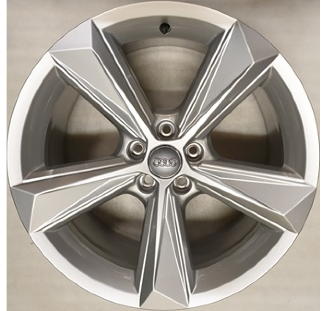 8,5X19 AUDI LM 5/112 ET23 CH66,4 DEMO!!! Silver