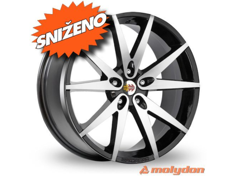 V-10 8.00X17 ET38 5/100 MOMO BLACK